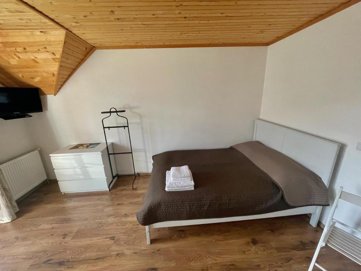 Отель Yaremche House Экстерьер фото