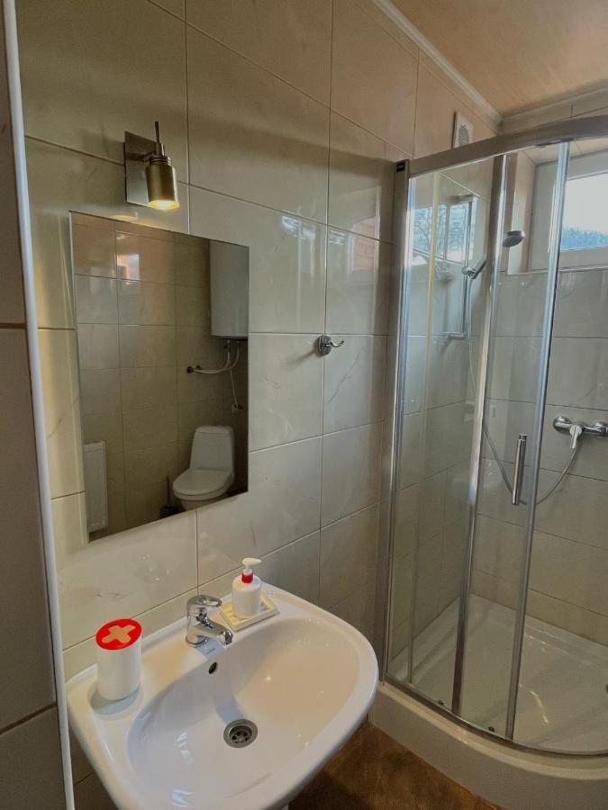 Отель Yaremche House Экстерьер фото